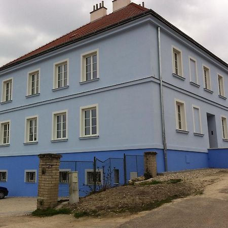 Satlava Valtice Apartamento Exterior foto